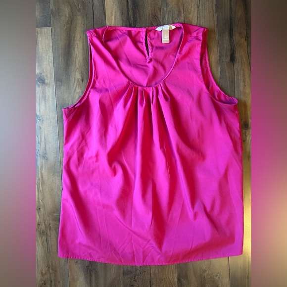 Banana Republic Tops - Banana Republic Hot Pink/Fuchsia Sleeveless Blouse Pleated Scoop Neck Size L